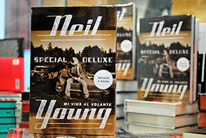 Special de luxe mi vida al volante. Neil Young